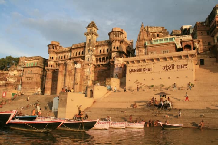 9 Things Not To Do When In Varanasi - A Guide | So Varanasi